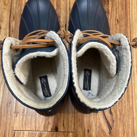 Seven7 Duck Boots - Picture 9 of 11